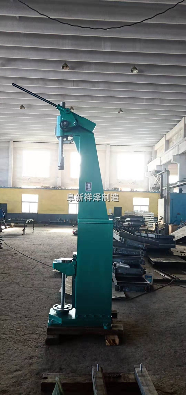 工作臺可調(diào)式壓力機，阜新市祥澤制造